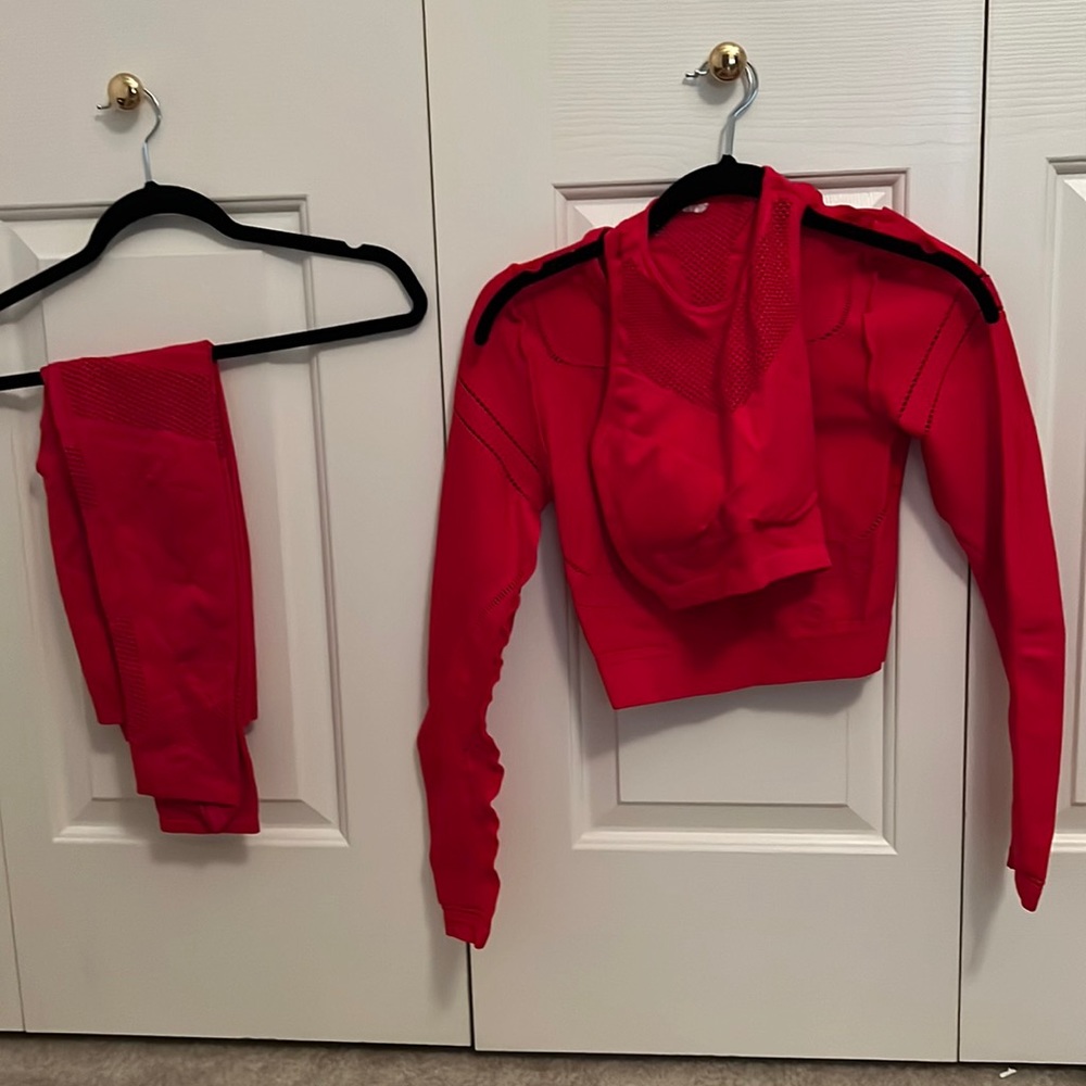 Fabletics marching set